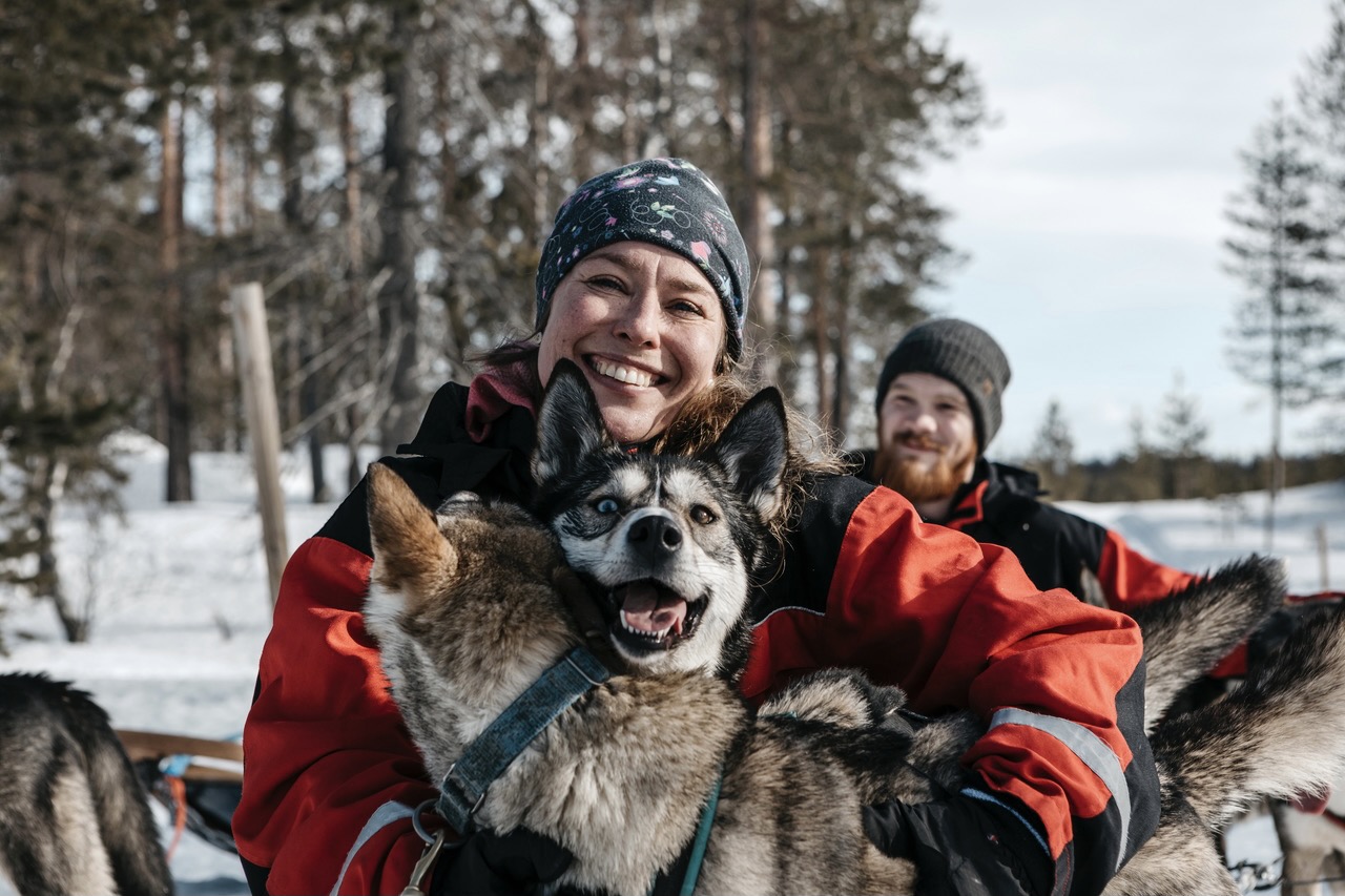 lapland-hotels-safaris-husky-4- (1)